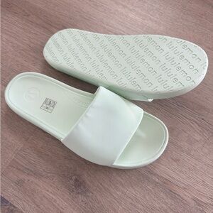 Lululemon Restfeel Slides Kholrabi Green
